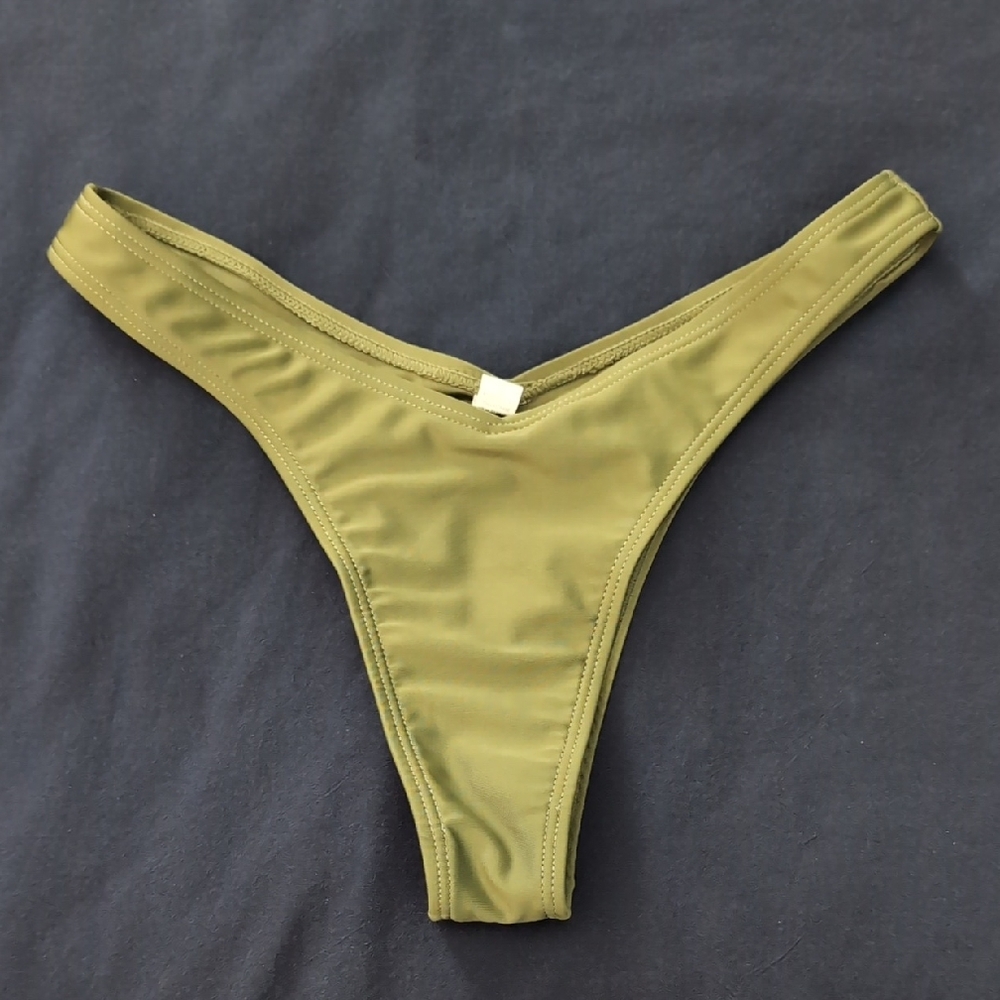🛍️ Green Swim Bottoms